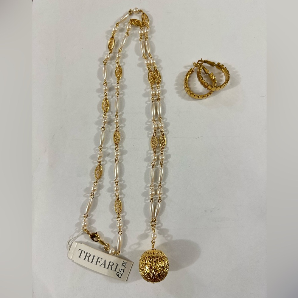 Trifari Gold and PearlBeaded Necklace with Hoop Earrings Set Never worn